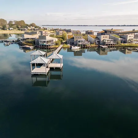 5 - The Hideaway | Wellness By The Water With Sauna And Jacuzzi *