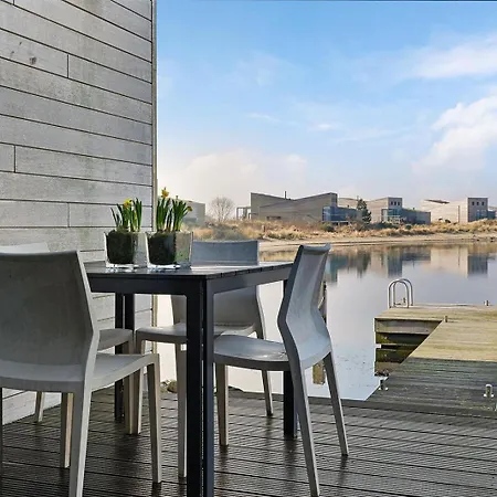 Villa 5 - The Hideaway | Wellness By The Water With Sauna And Jacuzzi Ouddorp