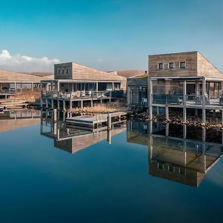 Villa 5 - The Hideaway | Wellness By The Water With Sauna And Jacuzzi *